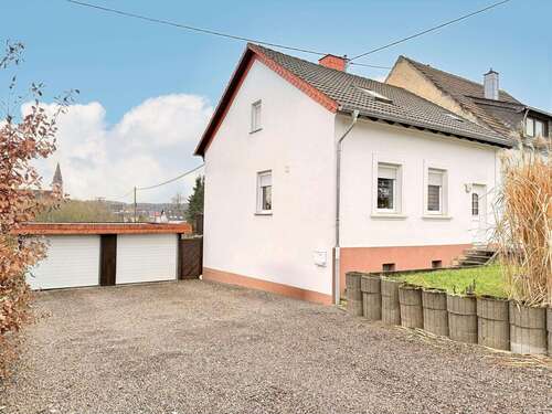 Foto - Haus zum Kaufen in Schwalbach 349.000,00 € 100 m²