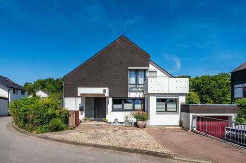 Foto - Haus zum Kaufen in Sarstedt 393.000,00 € 193.97 m²