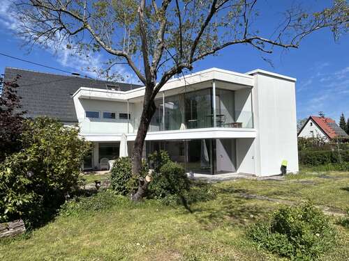 Foto - Haus zum Kaufen in Straubenhard-Ottenhausen 585.000,00 € 270 m²