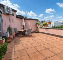 Wohnung zum Mieten in Erlangen 2.400,00 € 208 m²