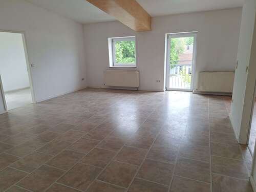 Foto - Wohnung zum Mieten in Langquaid 520,00 € 87 m²