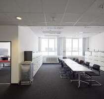 Büro in Stuttgart 8.151,00 € 741 m²