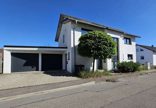 Foto - Haus zum Kaufen in Ehingen 679.000,00 € 209 m²