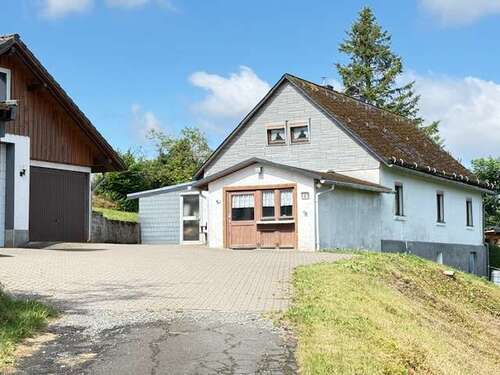 Foto - Haus zum Kaufen in Bad Berleburg 180.000,00 € 93 m²