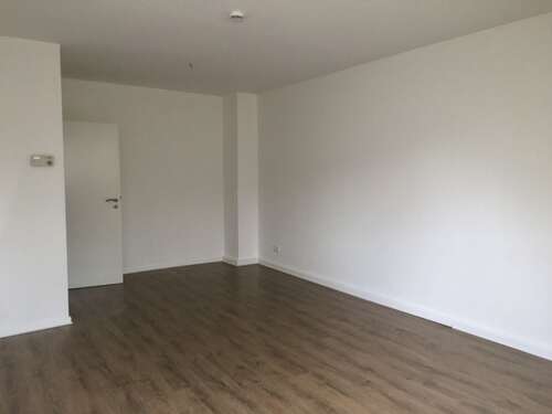 Foto - Wohnung zum Mieten in Krefeld 425,45 € 61.66 m²