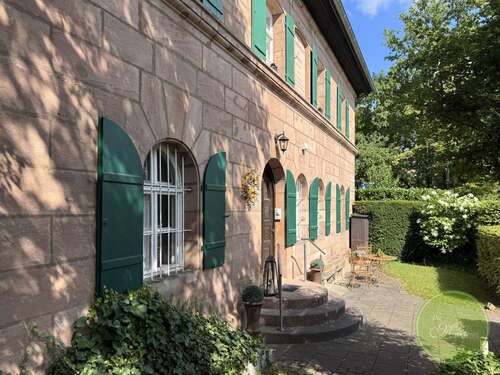 Foto - Haus zum Kaufen in Nürnberg 1.885.000,00 € 319.53 m²