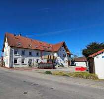 Haus zum Kaufen in Bad Saulgau-Großtissen 389.000,00 € 260 m²