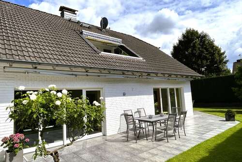 Foto - Haus zum Kaufen in Meerbusch 1.050.000,00 € 174.67 m²