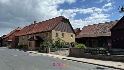 Foto - Haus zum Kaufen in Lengede 325.000,00 € 284.79 m²