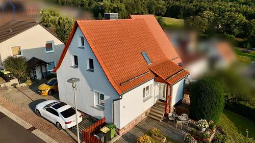 Foto - Haus zum Kaufen in Helsa 395.000,00 € 190 m²