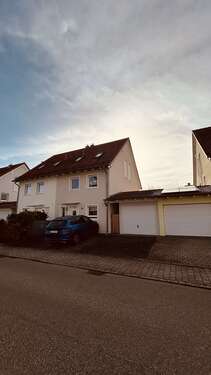 Foto - Haus zum Mieten in Hallbergmoos 1.850,00 € 135 m²