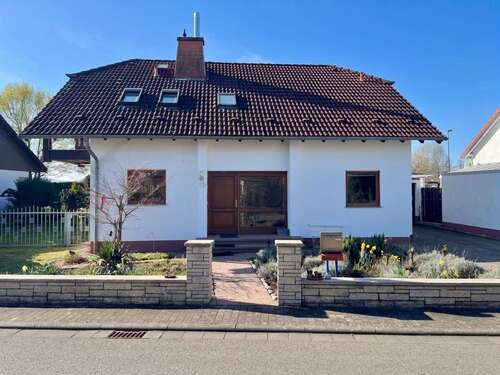 Foto - Haus zum Kaufen in Steinweiler 520.000,00 € 145 m²