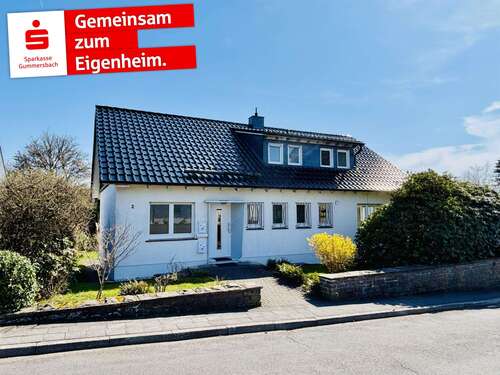 Foto - Haus zum Kaufen in Nümbrecht 469.000,00 € 185 m²