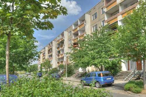 Foto - Wohnung zum Mieten in Halle 372,00 € 57.17 m²