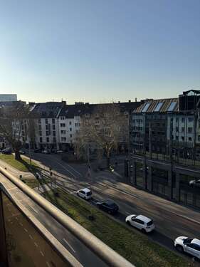 Foto - Wohnung zum Kaufen in Düsseldorf 325.000,00 € 72 m²