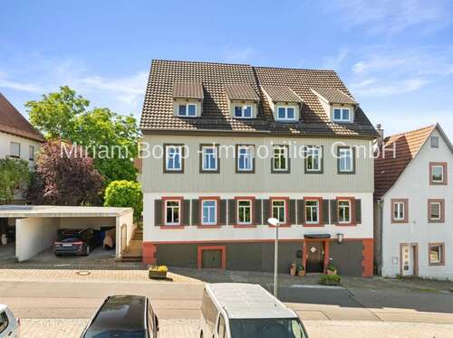 Foto - Haus zum Kaufen in Tiefenbronn 598.000,00 € 250.55 m²
