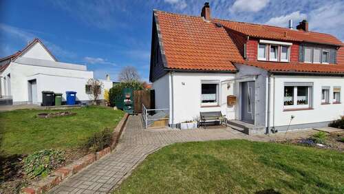 Foto - Haus zum Kaufen in Schöningen 74.000,00 € 98.36 m²