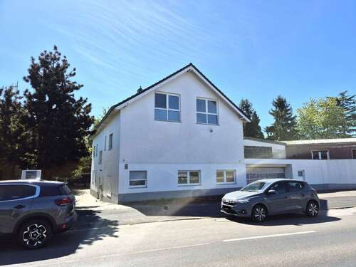 Foto - Haus zum Kaufen in Tönisvorst 895.000,00 € 370 m²