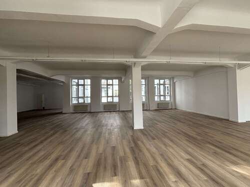 Foto - Büro in Krefeld 2.150.000,00 € 1943 m²