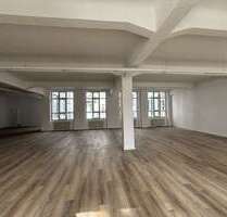 Büro in Krefeld 2.150.000,00 € 1943 m²