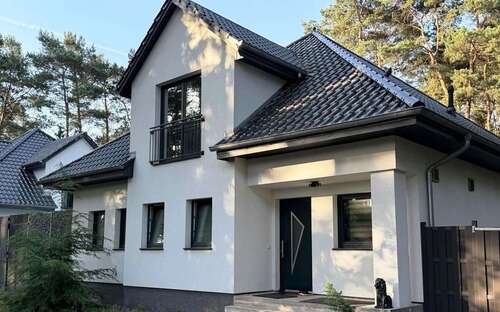 Foto - Haus zum Kaufen in Borkwalde 900.000,00 € 184 m²