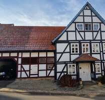 Haus zum Kaufen in Immenhausen 350.000,00 € 260 m²