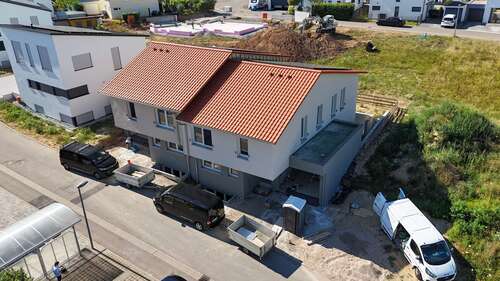 Foto - Haus zum Mieten in Oedheim 2.740,00 € 195.99 m²