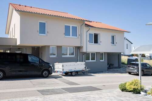 Foto - Haus zum Mieten in Oedheim 2.740,00 € 195.99 m²