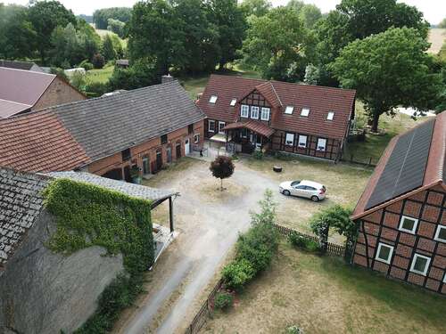 Foto - Haus zum Kaufen in Salzwedel - Andorf 538.000,00 € 325 m²