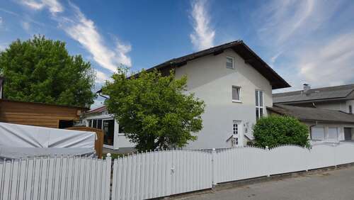 Foto - Haus zum Kaufen in Traunreut 799.000,00 € 213 m²