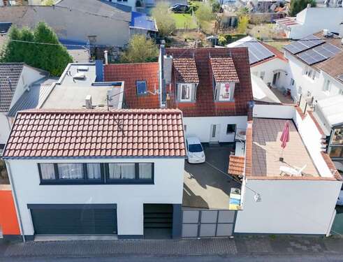 Foto - Haus zum Kaufen in Hofheim am Taunus Wallau 797.500,00 € 272.98 m²