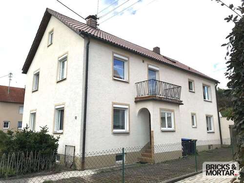 Foto - Haus zum Kaufen in Dinkelscherben 339.000,00 € 192.65 m²