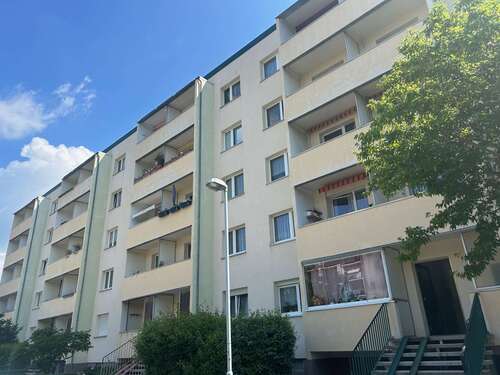 Foto - Wohnung zum Mieten in HalleSaale 362,00 € 65 m²