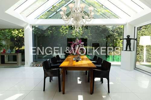 Foto - Haus zum Kaufen in Krefeld 1.300.000,00 € 244 m²
