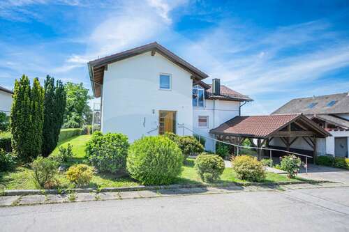 Foto - Haus zum Kaufen in Salzweg 548.000,00 € 240 m²