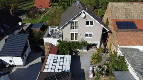 Foto - Haus zum Kaufen in Freimersheim 599.000,00 € 244 m²
