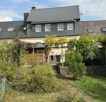 Haus zum Kaufen in Manderscheid 285.000,00 € 236.58 m²