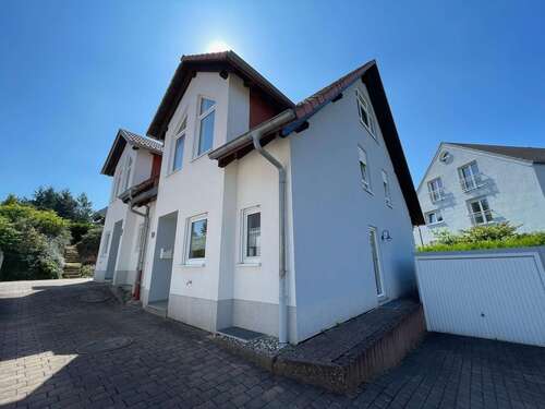 Foto - Haus zum Kaufen in Trippstadt 340.000,00 € 136 m²