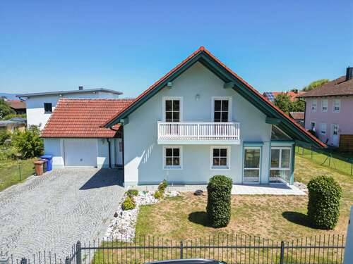 Foto - Haus zum Kaufen in Osterhofen 398.000,00 € 150 m²