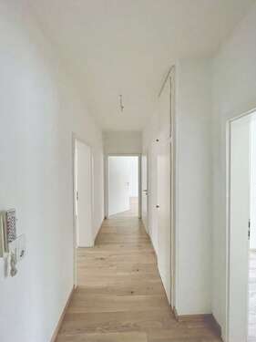 Foto - Wohnung zum Mieten in Bitterfeld 463,46 € 64.37 m²