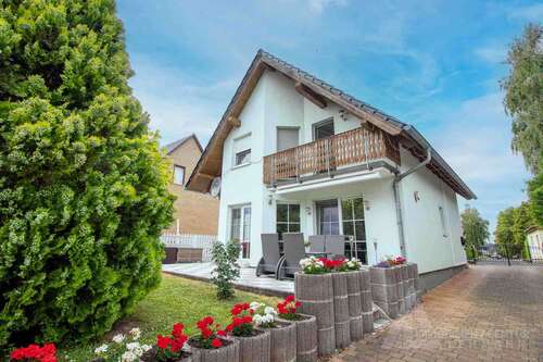 Foto - Haus zum Kaufen in Braunsbedra OT Frankleben 399.000,00 € 195 m²