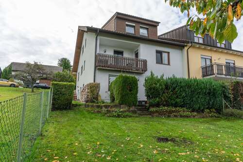 Foto - Haus zum Kaufen in Straubenhardt 689.000,00 € 234 m²