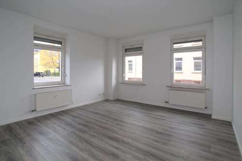 Foto - Wohnung zum Mieten in Limbach-Oberfrohna 320,00 € 67.3 m²