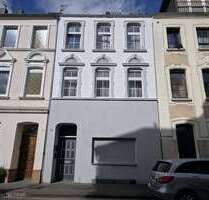 Haus zum Kaufen in Neuss 550.000,00 € 211.19 m²