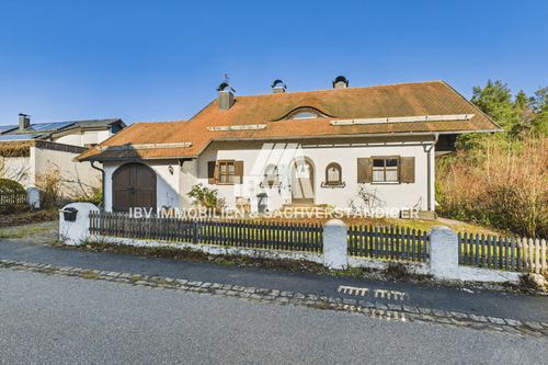 Foto - Haus zum Kaufen in Kastl 315.000,00 € 176 m²