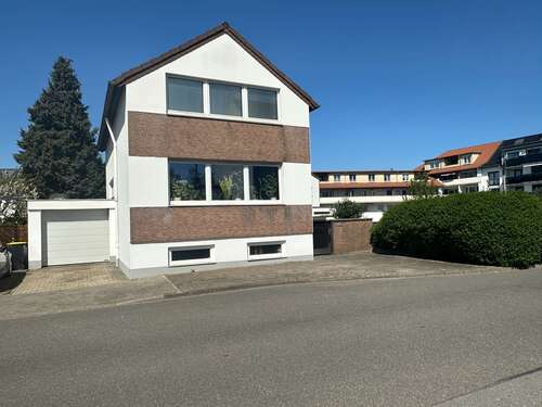 Foto - Haus zum Kaufen in Düren 220.000,00 € 99 m²