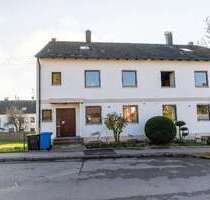 Haus zum Mieten in Friedberg 1.700,00 € 200 m²
