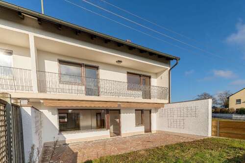Foto - Haus zum Mieten in Friedberg 1.800,00 € 200 m²