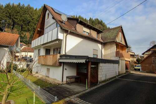 Foto - Haus zum Kaufen in Winden im Elztal 449.000,00 € 263 m²