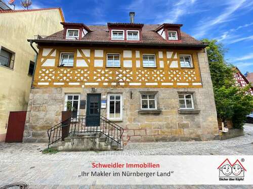 Foto - Haus zum Kaufen in Lauf 820.000,00 € 179.4 m²